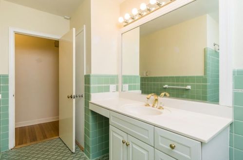 1285 Moores Mill Rd, Atlanta GA  30327-1429 exterior