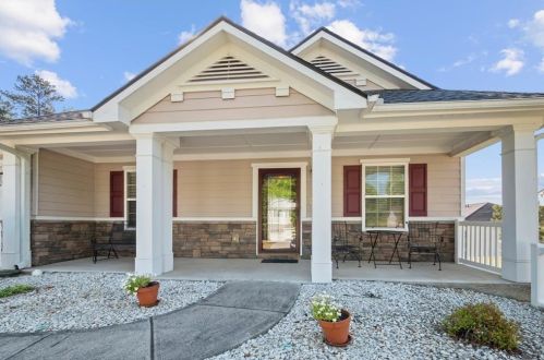 2898 Edgewater St, Atlanta, GA 30331-9451