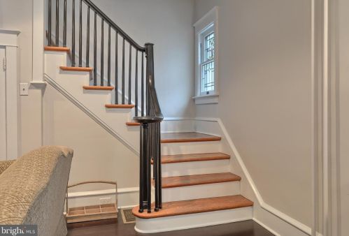 638 State St, Lancaster PA  17603-2641 exterior