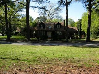6053 Newport Cres, Norfolk, VA 23505-4703