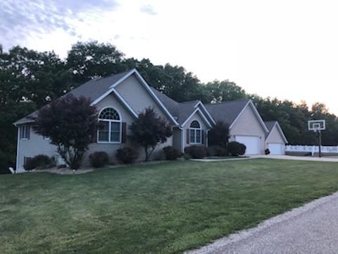13040 Central School Ln, Little America, IL 61542-8606