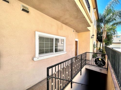 1613 Grismer Ave, Burbank, CA 91504-3781