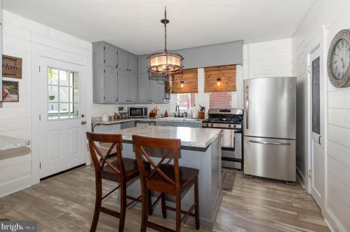 313 Stock St, Hanover PA 17331-2227 exterior