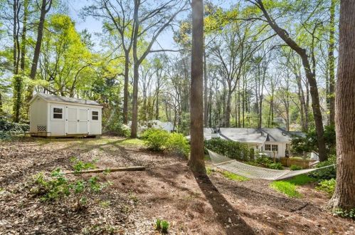4045 Arden Way, Atlanta GA  30342-3954 exterior
