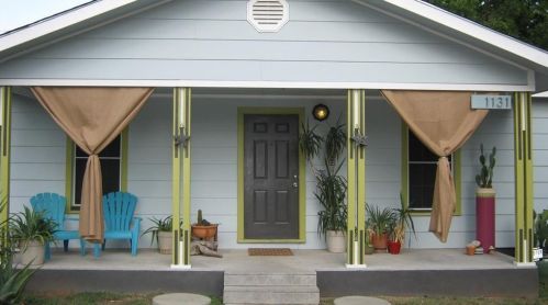 1131 Ebert Ave, Austin TX  78721-2543 exterior