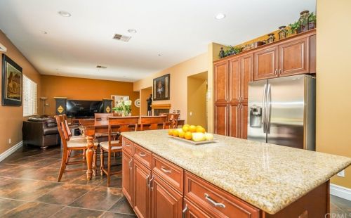 11440 Arizona Ave, Riverside CA  92503-8811 exterior