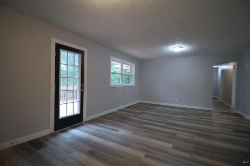 114 Springdale Dr, Warner Robins GA  31088-4075 exterior