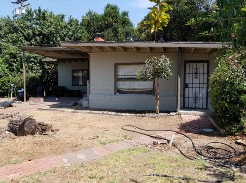121 Palm Ave, Modesto, CA 95350-5419