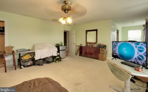 4907 Mariners Dr, Shady Side MD 20764-9752 exterior