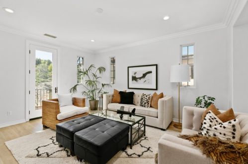 16 Dreamlight, Irvine CA  92603-4258 exterior