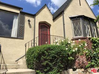 1753 Silver Lake Dr, Los Angeles, CA 90026-1231