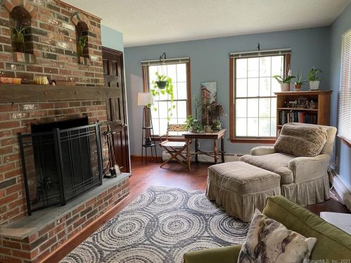 25 Jordan Rd, Exeter, CT 06249-1128