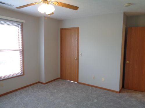 1531 New Castle Ln, Springfield OH  45503-7715 exterior