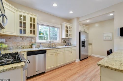 4 Elberta Rd, Maplewood, NJ 07040-1806