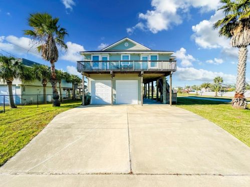 22016 Lampasas Dr, Galveston, TX 77554-9621