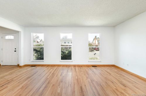 2418 Dawson Way, Aurora CO  80014-2412 exterior