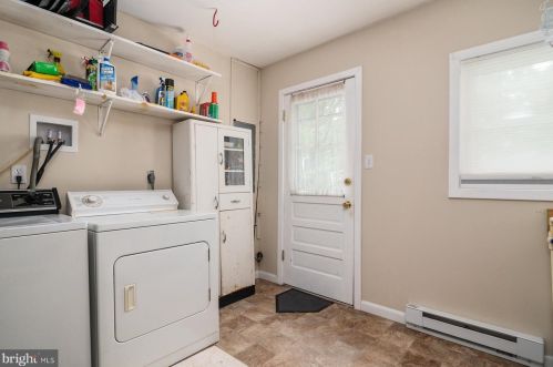 4935 Chestnut St, Shady Side MD 20764-9661 exterior