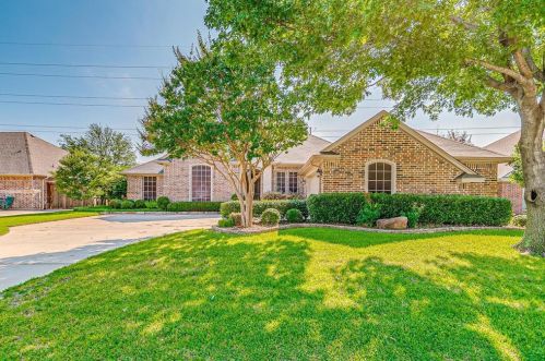 7308 Spring Oak Dr, North Richland Hills TX  76182-3708 exterior