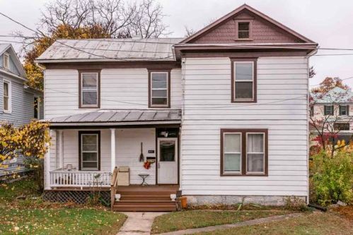 411 Collicello St, Harrisonburg, VA 22802-3903