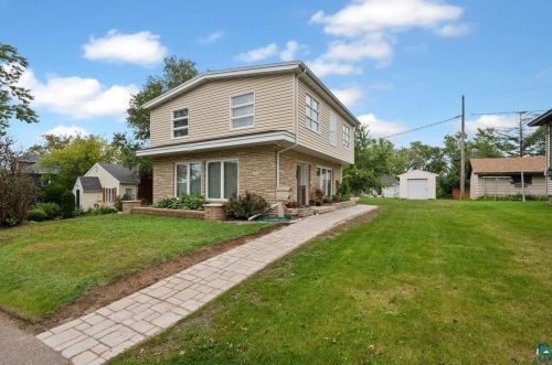 118 12th St, Scanlon, MN 55720-1831