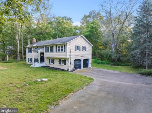 12 Karrville Rd, Port Murray, NJ 07865-4121