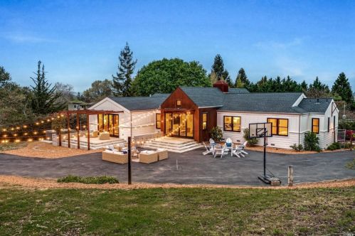 9684 Cherry Ridge Rd, Sebastopol, CA 95472-9605