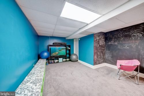 430 42 St, Philadelphia PA 19104-0044 exterior