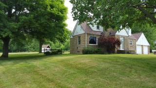10225 Wooster St, Massillon OH  44647-9594 exterior