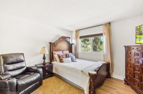 370 Yorkshire Cir, Anaheim CA 92808-1313 exterior