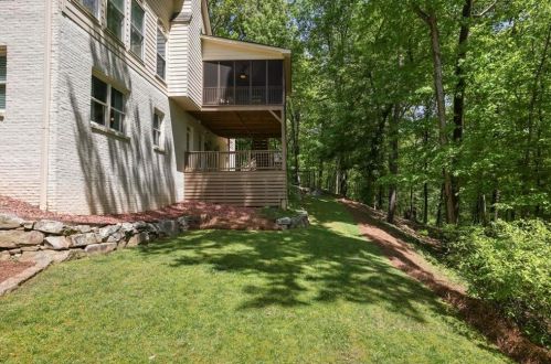 280 Cameron Ridge Dr, Atlanta GA  30328-4709 exterior