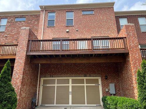 3296 Ferncliff Ln, Atlanta GA  30324-2573 exterior