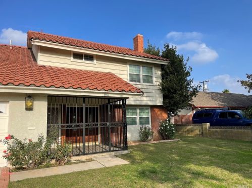 3961 Redondo St, Riverside, CA 92505-3027