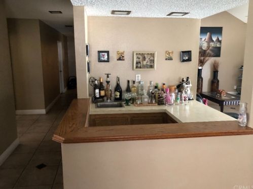 11051 Cleveland Ave, Riverside CA  92503-5934 exterior