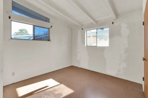 1430 Chalet Ave, Anaheim CA  92802-2147 exterior