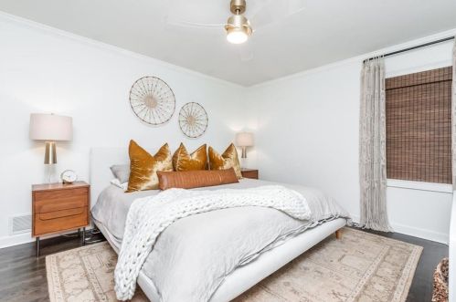 2334 Cortez Way, Atlanta GA  30319-3914 exterior