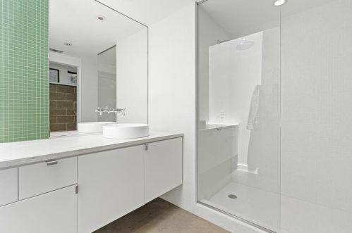 1101 Cyn Edge Dr, Austin TX  78733-2005 exterior