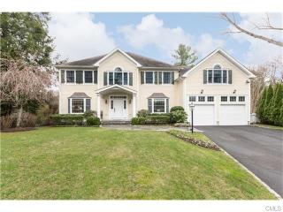 12 Verona Dr, Riverside, CT 06878-1910