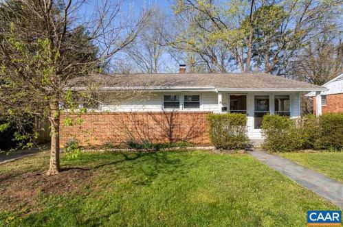 115 Baker St, Charlottesville, VA 22903-3709