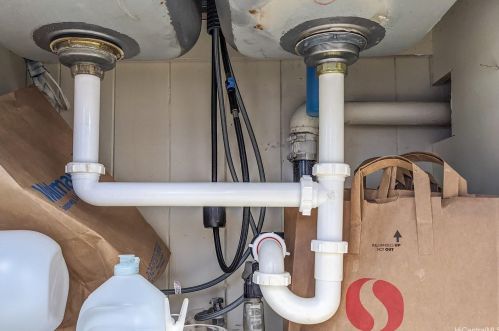 729 Ekela Ave, Honolulu HI 96816-1191 exterior