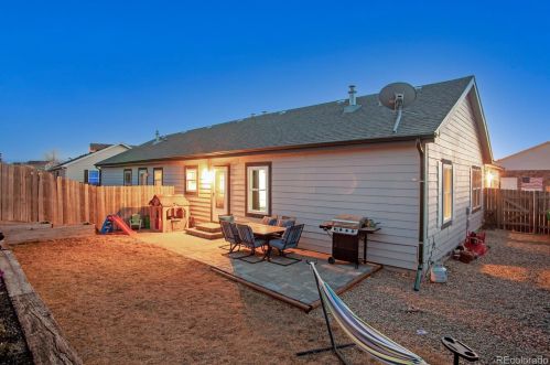 542 Carriage Dr, Milliken CO 80543-3090 exterior