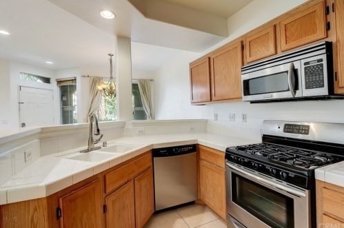 503 Larkridge, Irvine CA  92618-4017 exterior