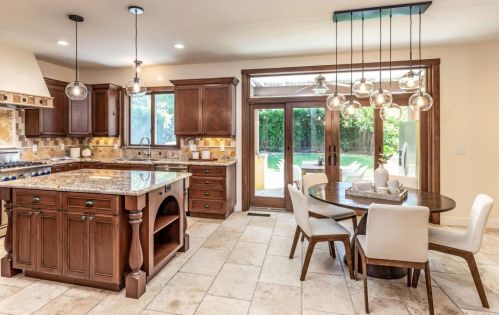 1969 Farndon Ave, Los Altos CA 94024-6944 exterior