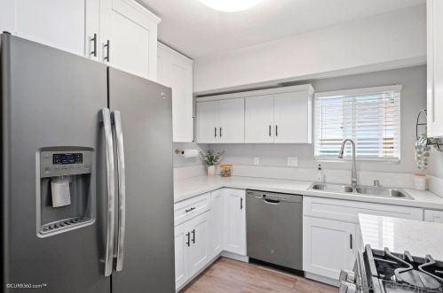 4517 38th St, San Diego, CA 92116-3724