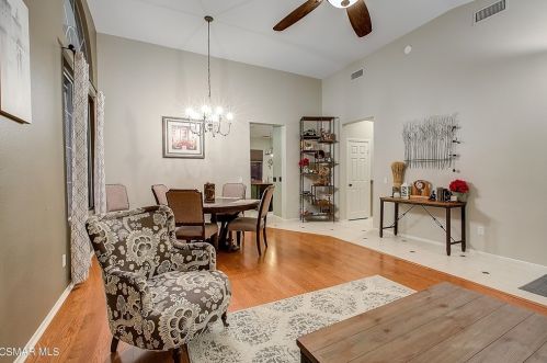 1267 Fitzgerald Rd, Simi Valley CA 93065-4480 exterior