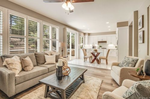 10 Brockton, Irvine CA  92620-7911 exterior