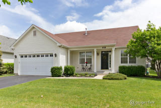 618 Queen Dr, Oswego, IL 60543-6052