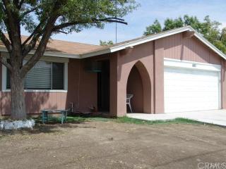 692 Johnston Ave, Hemet, CA 92543-7115