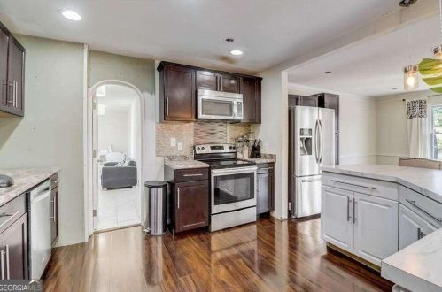 4265 Hidden Valley Dr, Atlanta GA  30349-1837 exterior
