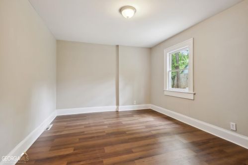 1402 Fairbanks St, Atlanta GA  30310-4348 exterior