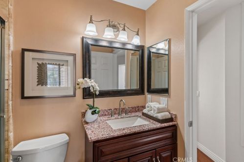 31 Del Perlatto, Irvine CA  92614-5359 exterior